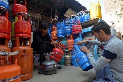 1203991 2448696 r akhbar