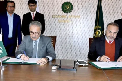 1267468 4702804 ADB akhbar