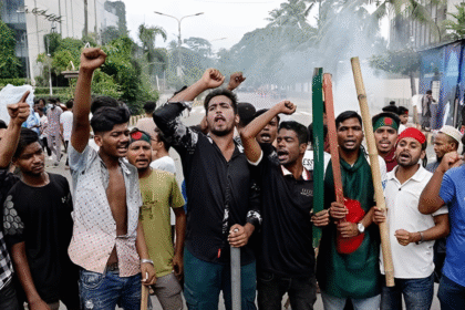 Bangladesh Clashes Death Toll Rises to 300 Amid Ongoing Protests