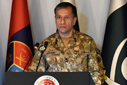 DG ISPR criticises 'politicisation of serious issues