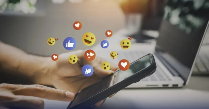 Medical Professionals Advised to Avoid Discussing Religion and Politics on Social Media 1 Medical professionals social media guidelines