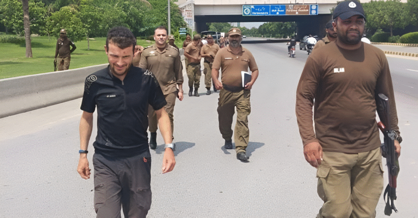 German Tourist Robbed in Lahore and gets Rs. 500000 Financial Aid from Punjab Government 1