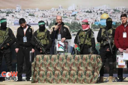 Hamas hands over three Israeli captives to Red Cross