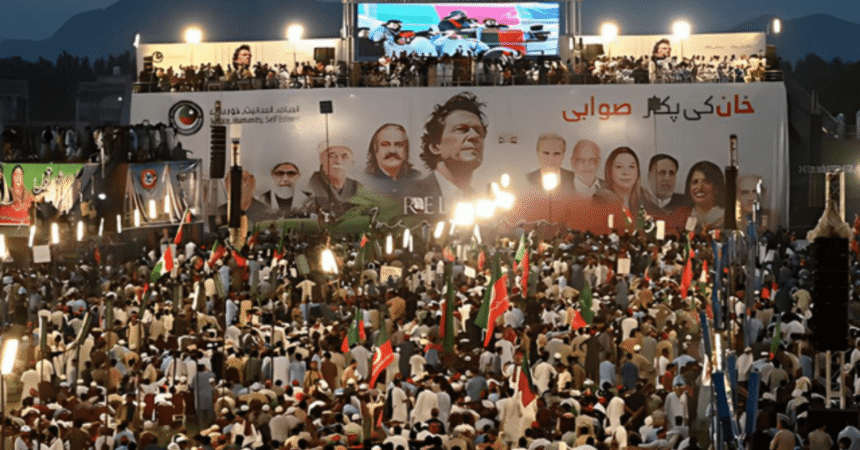 |K-P CM Ali Gandapur Leads PTI Convoy to Lahore