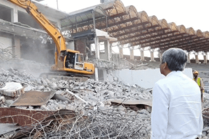 PCB Chief Naqvi Sets Deadline for Gaddafi Stadium Upgrade