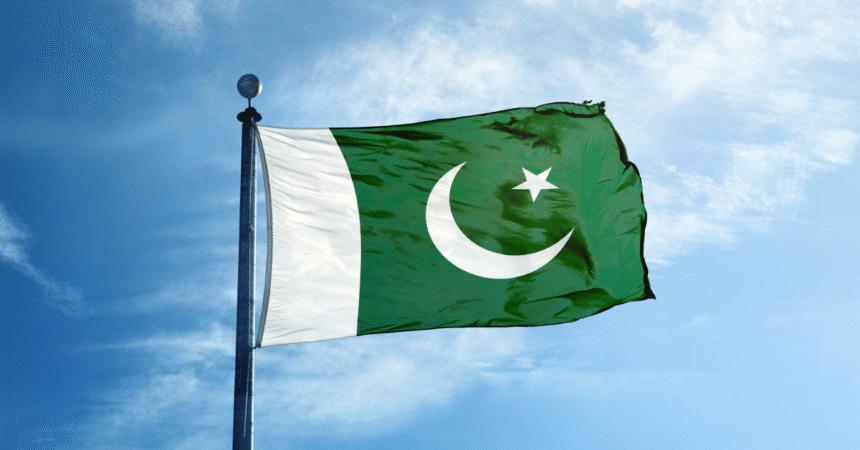 Pakistan's "Hurmat-e-Parcham" Campaign 1 Pakistan launches Hurmat e Parcham Campaign 1