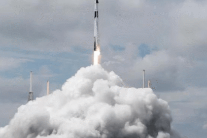SpaceX Halts Falcon 9 Launches After Second Stage Glitch