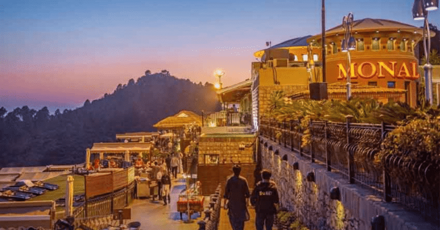 Wildlife Team Takes Over Monal LaMontana