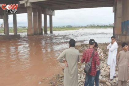 Flash floods batterK-P, G-B; 18 more killed 5 Flash floods batterK P G B 18 more killed