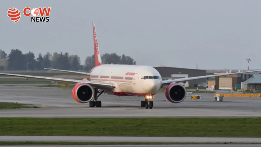 Pakistan Extends Airspace Ban on Indian Flights by One Month