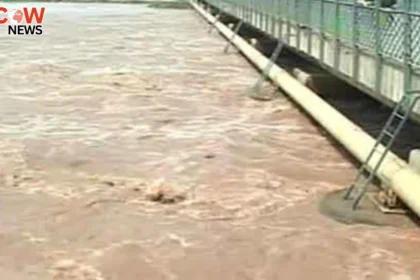 Chenab Floods Threaten Multan Controlled Breach Planned