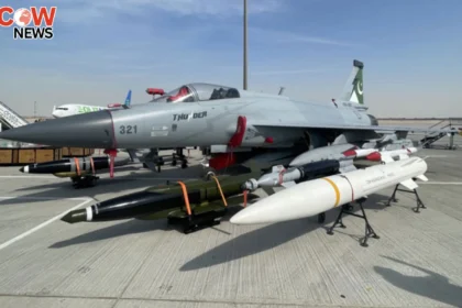 Dubai Airshow Kicks Off Pakistani Pilots Steal the Spotlight