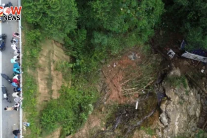 Colombia School Bus Crash Kills 17 Students Injures 20