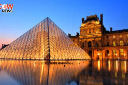 Louvre Museum Closed Amid Staff Strike Over Working Conditions