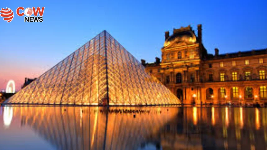 Louvre Museum Closed Amid Staff Strike Over Working Conditions