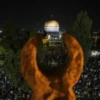 Tens of Thousands Gather at Al Aqsa for First Ramadan Tarawih