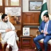 KP CM Sohail Afridi Meets Governor Over Security Issues - The COW News
