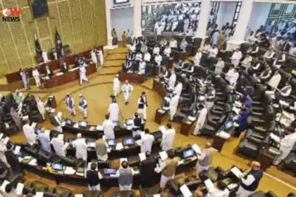 KP Assembly Rebels Question PTI Protest Strategy - The COW News