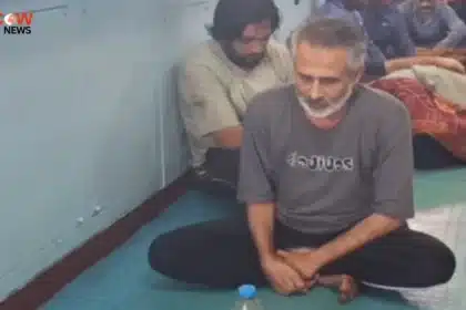 Somalia Pirates Hold Pakistani Crew for 57 Days - The COW News