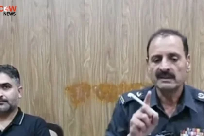 AJK Police Claim Protesters Armed With Snipers, Seizing CNICs - The COW News