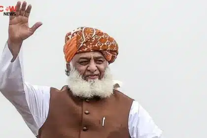 Fazl Ur Rehman Urges Action Committee to Delay Steps - The COW News