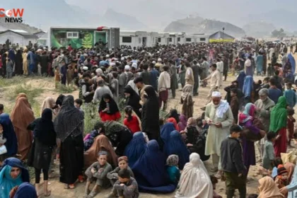 Pakistan Launches Fresh Crackdown Against Illegal Afghan Residents - The COW News
