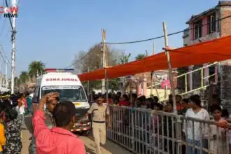 7 Killed in Stampede at Bihar Temple in India - The COW News