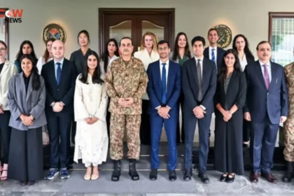 Field Marshal Asim Munir Urges Youth to Counter Social Media Propaganda with Facts - The COW News