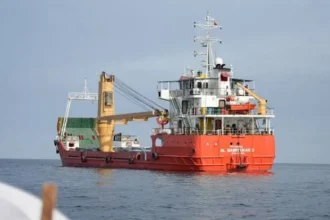 Iran Warns of Possible Strait of Hormuz Closure as US Naval Blockade Escalates - The COW News