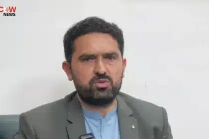 KP Chief Minister Blames Government for Blocking Imran Khan’s Hospital Transfer - The COW News