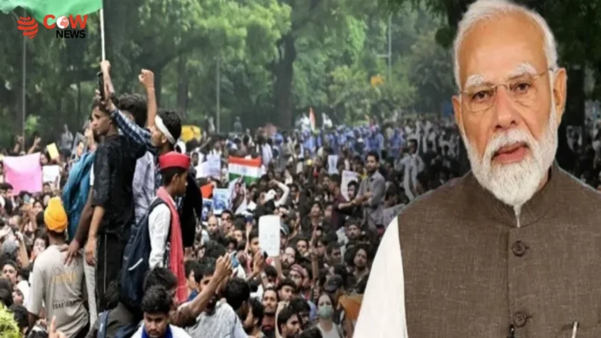 Teen Apologizes After Alleged Anti-Modi Remarks During Delhi Protest 1 Teen Apologizes After Alleged Anti-Modi Remarks During Delhi Protest - The COW News