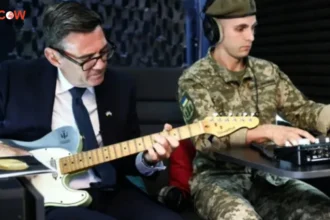 UK Prime Minister Surprises Kyiv With Jam Session - The COW News
