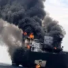 Iran Claims Attack On 7 Oil Tankers In Strait Of Hormuz, Threatens US Bases - The COW News