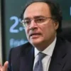 Pakistan Faces Inflation Risks as Finance Minister Issues Warning - The COW News